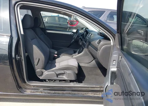 2013 Volkswagen Golf 2.0L Tdi 2-Door z USA, uszkodzony, nr VIN WVWBM7AJ8DW020111